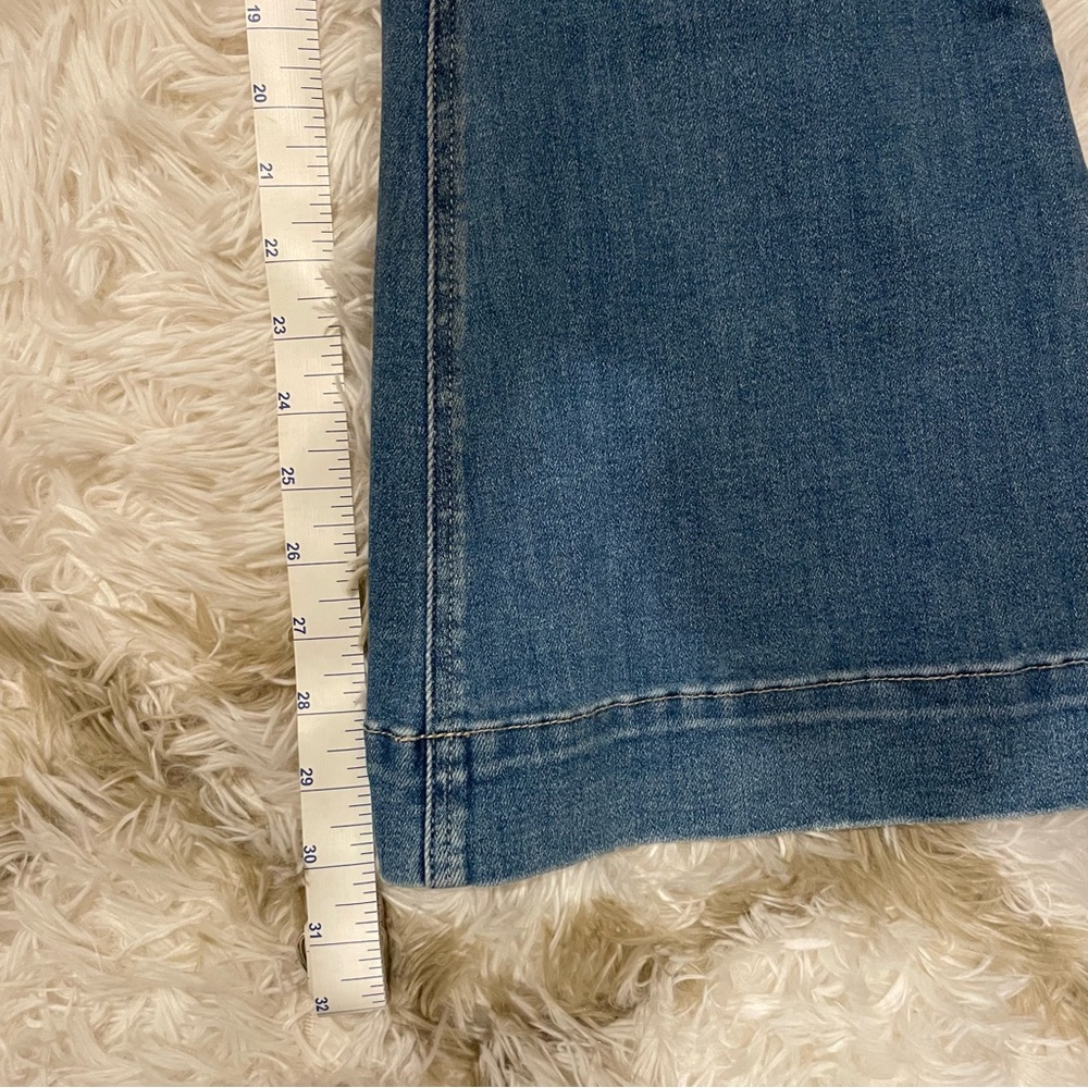 Cavender’s Rockin C Medium Wash Flare Jeans - Picture 9 of 9